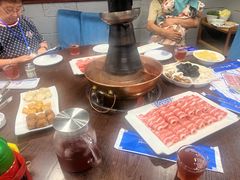 -楼外楼大刀肉传统火锅居(幸福街店)