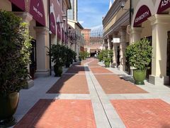 -佛罗伦萨小镇广佛名品奥特莱斯(疏港路店)