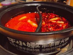 清油番茄锅-牛小嫩串串火锅(老国贸总店)