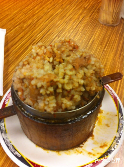 永康牛肉麵粉蒸排骨图片