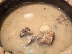 -霄汉牛三鲜湖北砂锅菜(万松园2店)