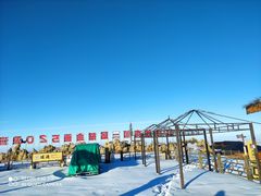 -江布拉克景区怪坡停车场
