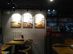 -鑫花溪牛肉米粉(人民广场店)