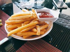 香脆薯条-WOLFGANG PUCK KITCHEN & BAR(迪士尼小镇店)