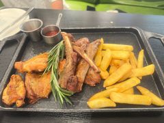 -灵意咖啡·西班牙美食(汕头金平万达广场店)