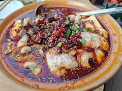 豆花水煮鱼-彧玖食坊·川式砂锅酒馆(成山路店)