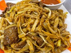 牛肉炒河粉-凤城康记饭店