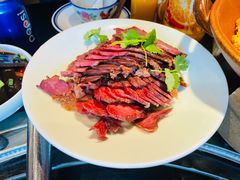 -挂旗柴锅鸡(蚌山区嘉年华店)