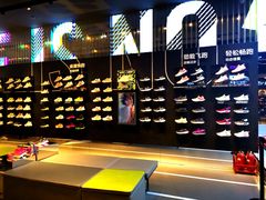 -NIKE品牌体验店(金源新燕莎店)