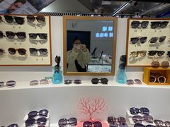 -宏宇眼镜蔡司依视路折扣店(兆佳眼镜城店)