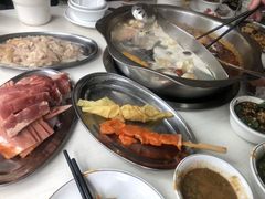 -尚品海鲜肥牛自助火锅(湖明店)