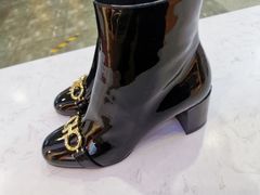 -莱靓奢侈品洗护改衣店(新世界百货崇文店)