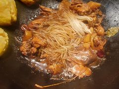 -锅老头海鲜铁锅炖