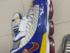 -吾净球鞋奢侈品洗护修复中心(汉街SKP店)