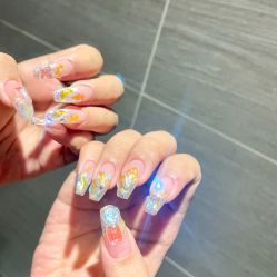 -HUII NAIL绘京美甲美睫会馆