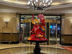 -深圳富苑皇冠假日套房酒店