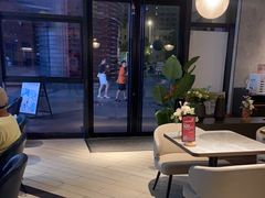 -必胜客(武汉欢乐谷店)