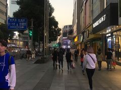 -黑色经典臭豆腐·湖南特产(步行街店)