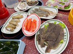 -四囍码头海鲜烧烤自助火锅(外滩南京东路悦荟广场店)