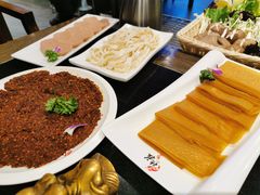 -重庆德庄火锅(体育中心店)