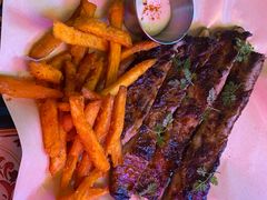 -LESCEDARS Brasserie Bistro香柏树