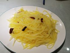 酸辣土豆丝-老屋印象川菜(马园路店)