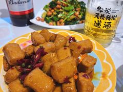 -嗨辣小聚·盘锦河蟹·海鲜烧烤龙虾(盘锦十年好店)