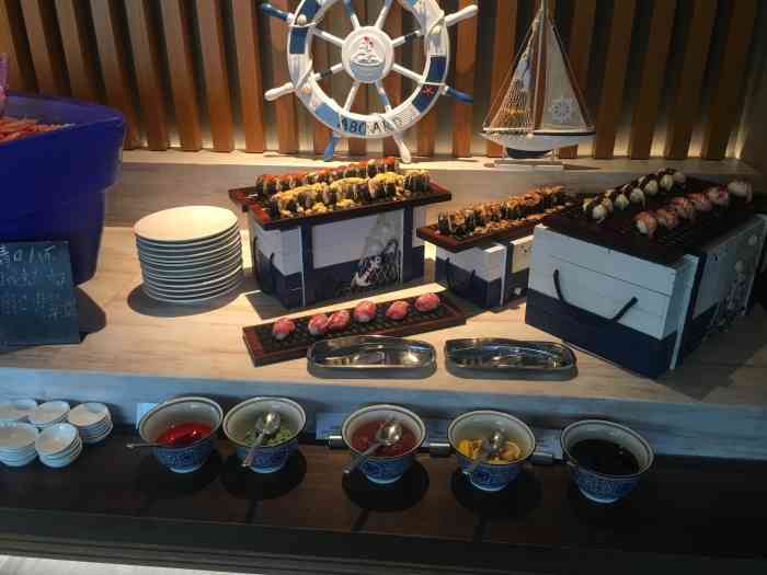 万荟轩自助餐厅(蓝海风万怡酒店)-"[薄荷]环境:整体环境不错 干净整洁