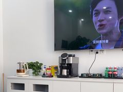-北亚国超特斯拉授权钣喷中心