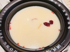 -洪氏嗨捞·广东猪肚鸡·椰子鸡火锅(西咸万象城店)