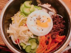 石锅拌饭-百年石锅饭·朝鲜族传统民餐