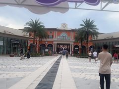 -佛罗伦萨小镇广佛名品奥特莱斯(疏港路店)