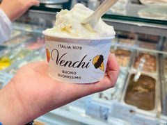 -VENCHI 闻绮(上海佛罗伦萨小镇店)