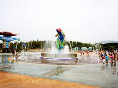 -汤山欢乐水世界