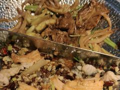 -小鱼小牛·鱼牛干锅·脆鱼火锅(世欧广场店)