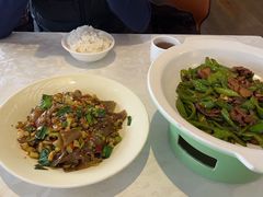 -阿瓦山寨·湘菜现炒·剁椒鱼头王(咸阳总店)