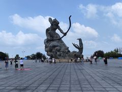 -巴陵广场