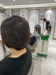 -镁连社·美联社