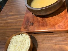 -良米山·云南野生菌过桥米线(上海首店)