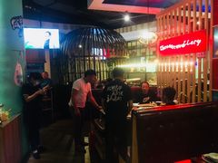 -三人行骨头王火锅(长寿店)