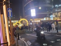 -观音桥步行街