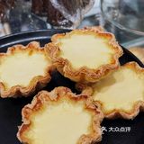 芳华街的谷悟面包，买了一堆