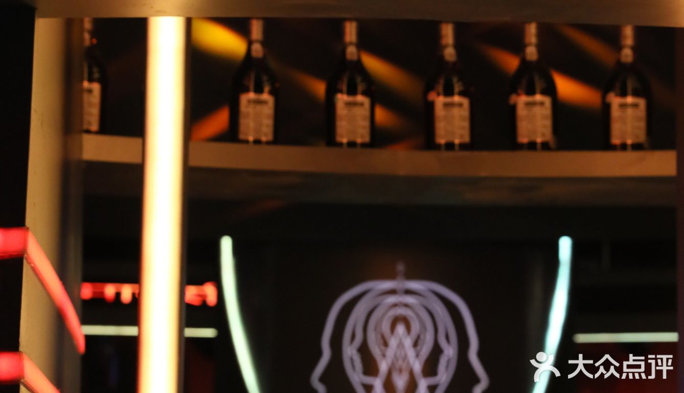 绝对想不到的音乐餐吧🎶，隐藏着不错的西餐🍽️