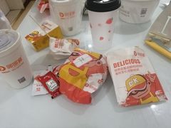 -哆哆客汉堡(四月天店)