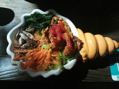 天妇罗鱿鱼圈拌饭-鲸鱼先生·海鲜烤肉海景餐厅