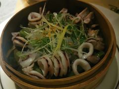 朴叶蒸鲜鱿-穹六人间 people 6(岳阳路店)