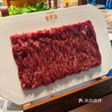 作为北京老字号铜锅涮肉品牌，他家主打传统老北京风味