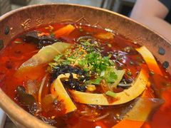 -成都你六姐·牛肉冒菜(上海环宇荟店)