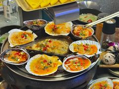 -围炉肉舍•炭烤活鳗•丹东海鲜烤肉(步行街店)