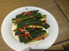 酸辣瓜条-河沿肉饼Beijing Pie(锡拉胡同店)